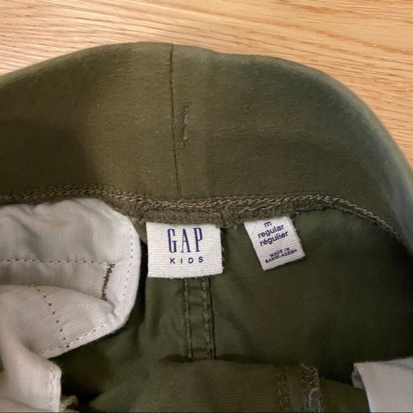 2/$20 Gap camouflage Sz 8 Shorts - Picture 5 of 7